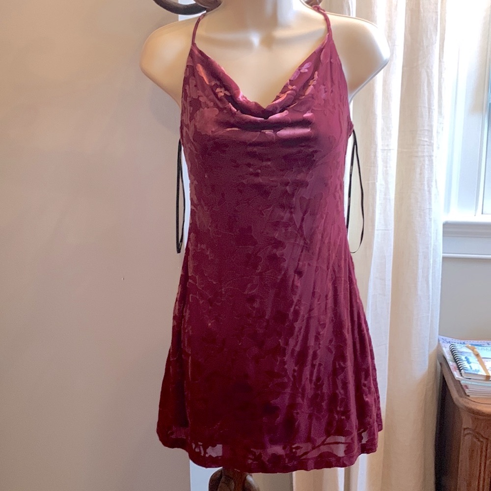 Forever 21 Floral Velvet Cross Strap Dress